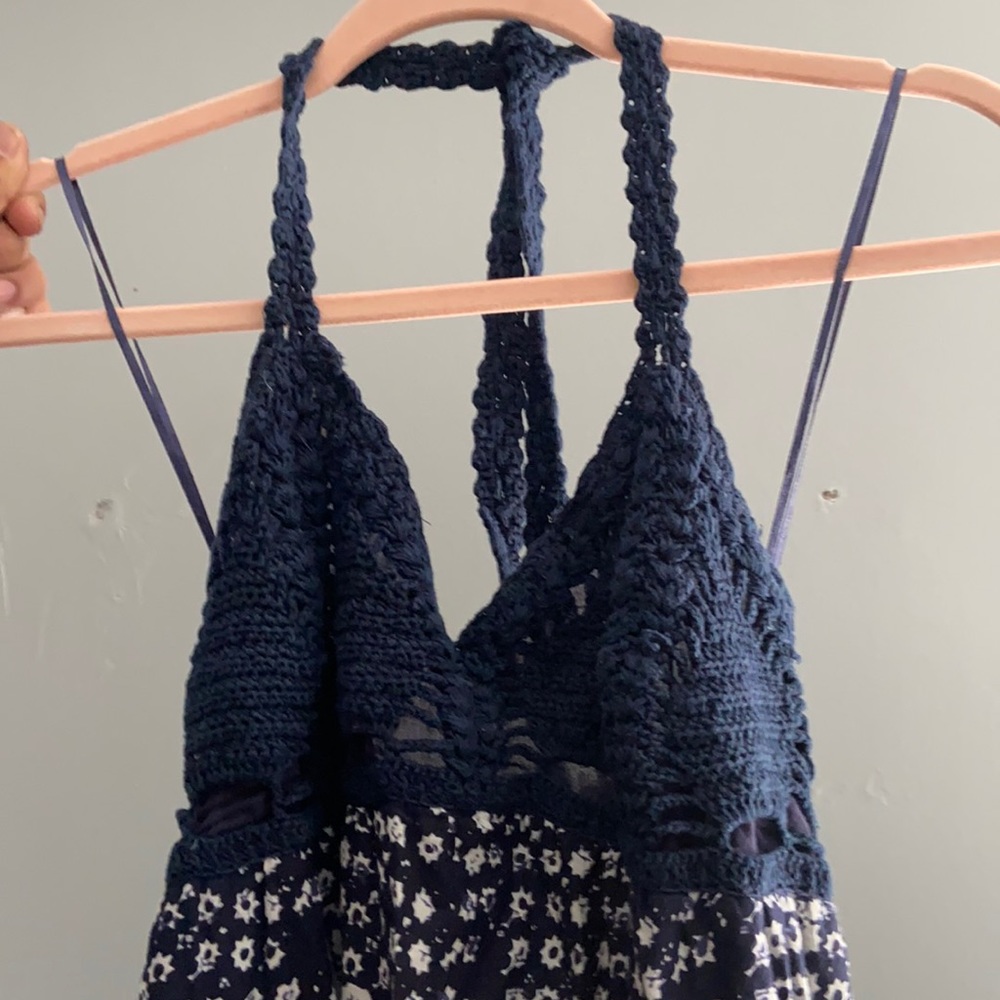 Lucky brand maxi dress size small knitted halter top ties around neck